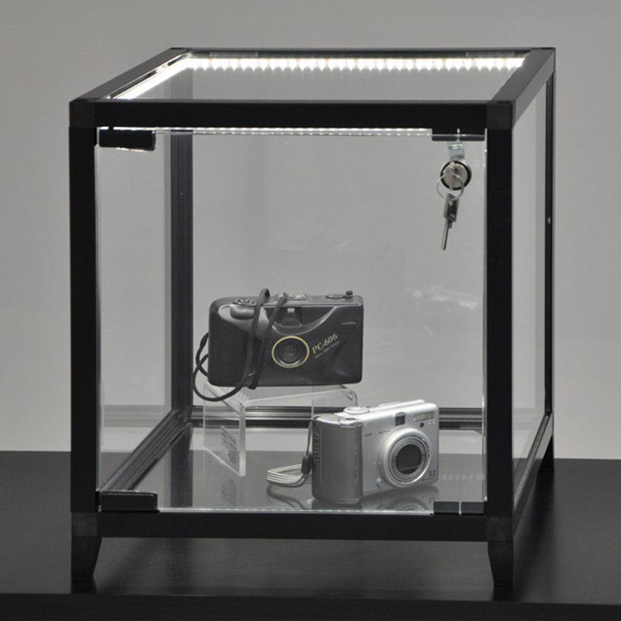 Cube vitrine noir avec éclairage LED Cube vitrine en verre noir avec bandes LED, deux caméras à l'intérieur