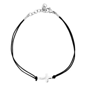 Bracelet de cheville noir avec pendentif croix en argent sur fond blanc