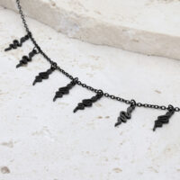 Bracelet Snake noir en acier chirurgical Bracelet Snake noir avec fermoir ajustable sur pierre claire