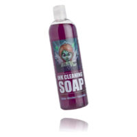 Auafee Ink Cleaning Soap 500ml pour tatoueurs Savon nettoyant violet dans une bouteille transparente avec étiquette sur fond blanc