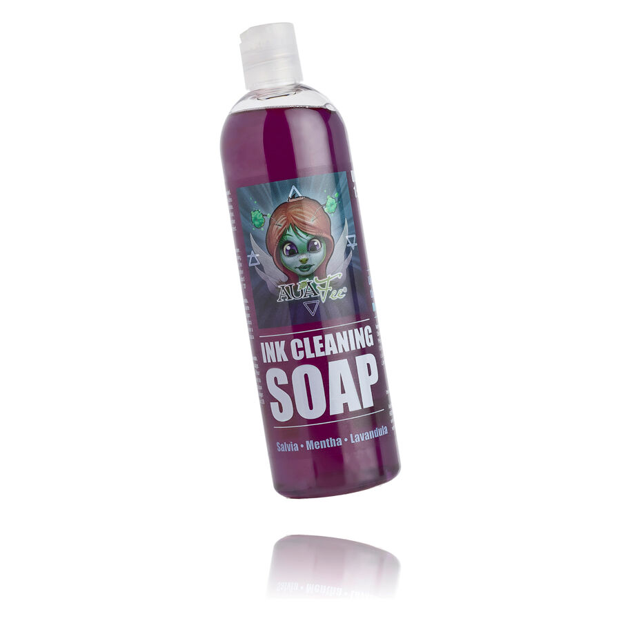 Auafee Ink Cleaning Soap 500ml pour tatoueurs Savon nettoyant violet dans une bouteille transparente avec étiquette sur fond blanc