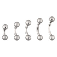 Set de Piercings Bananabell Argentés Cinq piercings bananabell argentés en acier chirurgical sur fond blanc