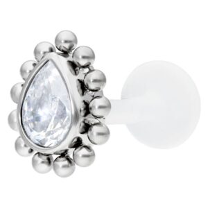 Labret en argent avec cristal en forme de goutte sur fond blanc