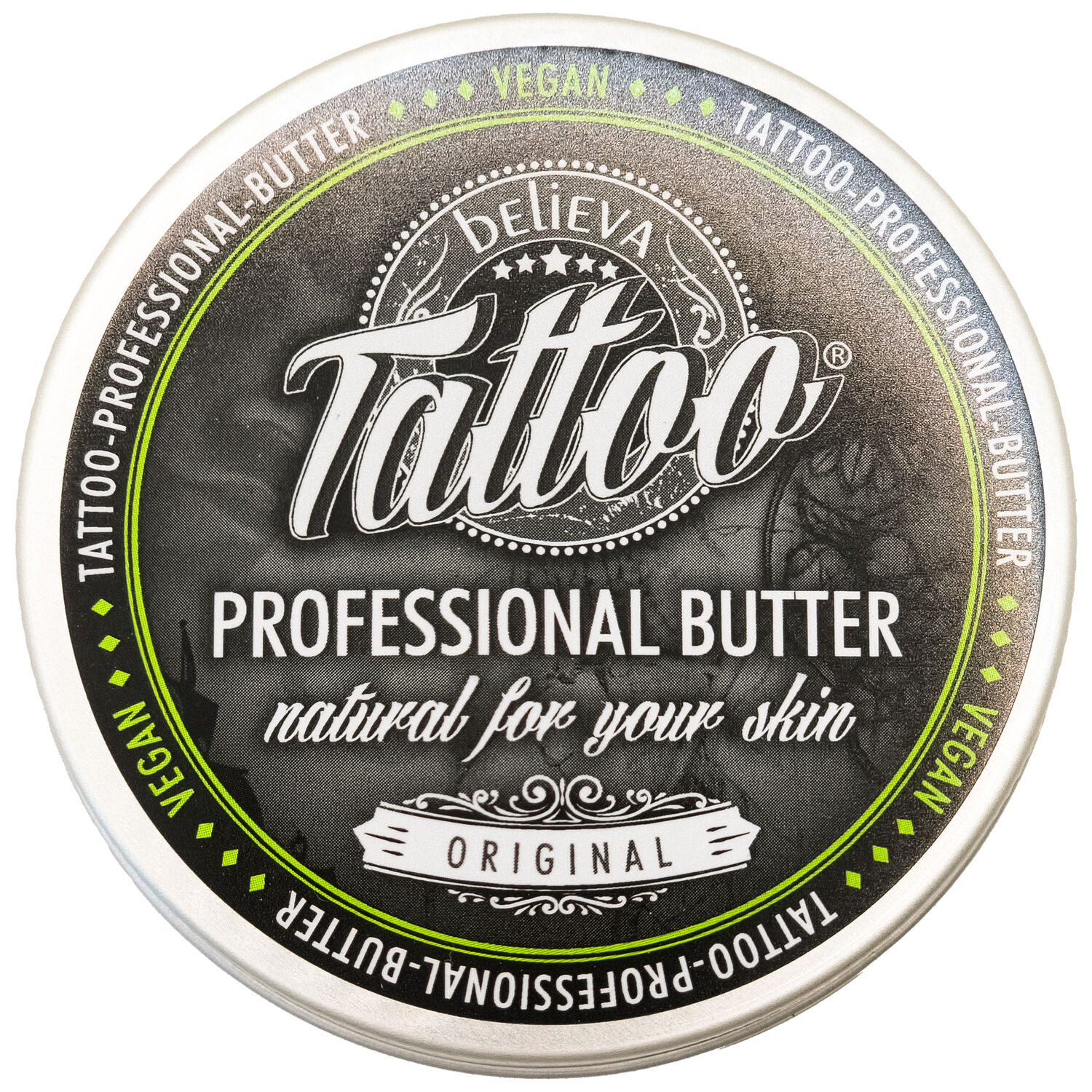 Believa Tattoo Butter en boîte de 35ml Boîte ronde de Believa Tattoo Butter avec bord vert sur fond blanc