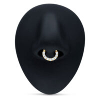 18K Gold Septum Clicker avec cristaux Clicker de septum en or avec cristaux clairs sur fond noir
