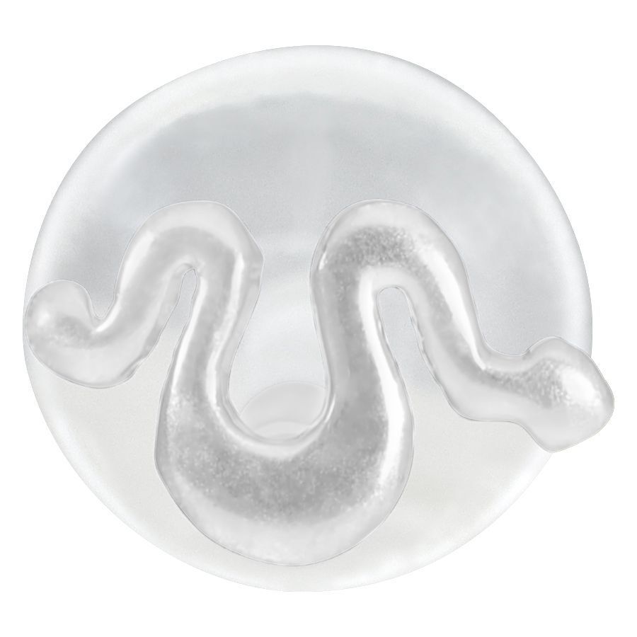 Labret piercing argenté en forme de serpent Labret piercing argenté en forme de serpent sur fond blanc