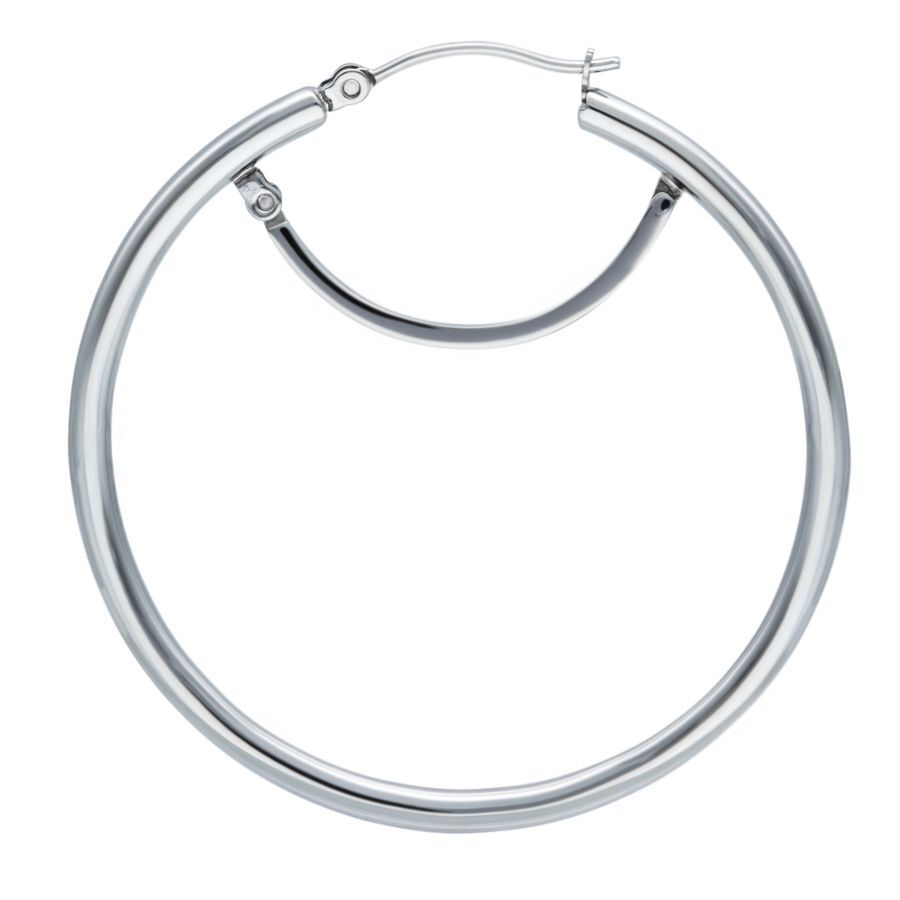 Créoles basiques argentées avec fermoir à clip 45mm Créoles en acier inoxydable argentées avec fermoir à clip sur fond blanc