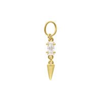 Pendentif en or avec moissanite claire et pointe sur fond blanc