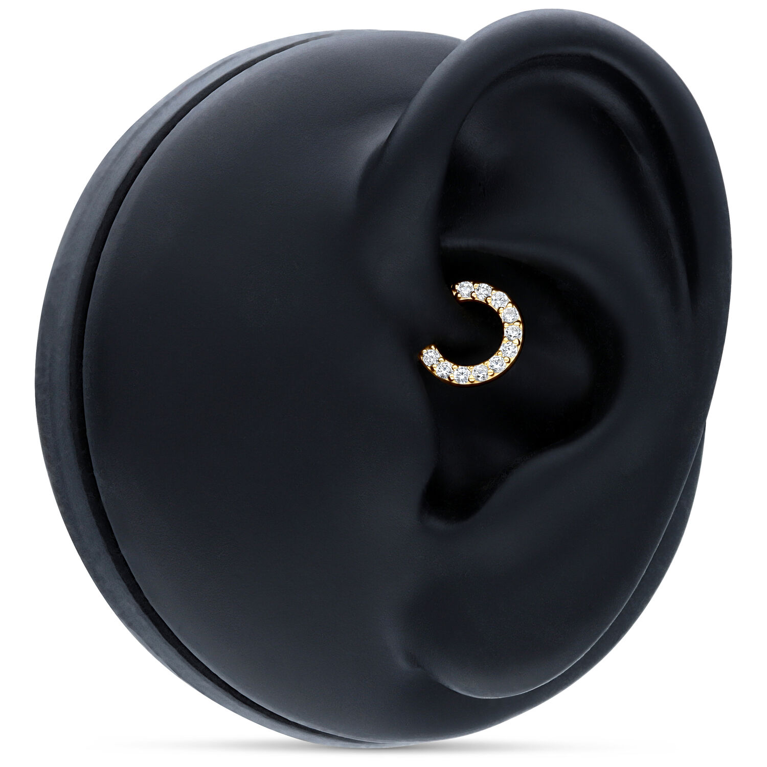 Clicker de Septum en Or 18K avec Cristaux Anneau de Septum en Or 18K avec cristaux clairs sur un modèle d'oreille noir