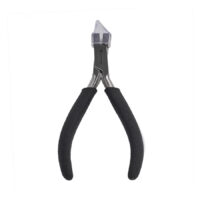 Bioplast filetageur avec poignée noire Filetageur avec poignée noire sur fond blanc