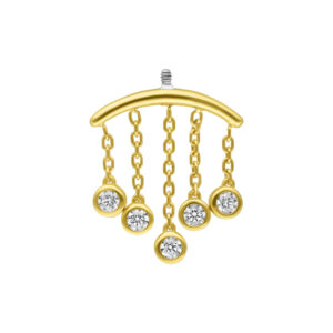 Embout de piercing helix en or avec cinq cristaux clairs sur fond blanc