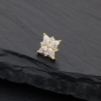 Embout Fleur en Moissanite Or 14K Embout fleur en moissanite doré sur ardoise noire