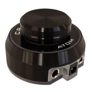 Alimentation Critical Atom noire avec design rond sur fond blanc