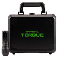Critical Torque 3.5 - kit complet en noir Ensemble Critical Torque 3.5 noir avec valise et appareil sur fond blanc