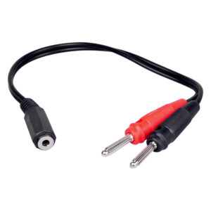 Câble adaptateur noir avec prise 3,5 mm et fiches banane rouges et noires sur fond blanc