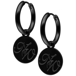 Boucles d'oreilles noires avec logo Nightwish sur fond blanc