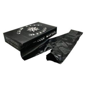 Manchons Clipcord noirs sortis de l'emballage sur fond blanc