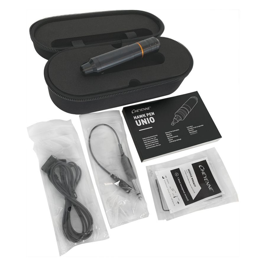 HAWK PEN Unio dans un étui noir avec câbles et accessoires sur fond blanc