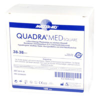 Quadra Med Square Pansement 38x38mm Pansement carré de Master Aid, 38x38mm, sur fond blanc