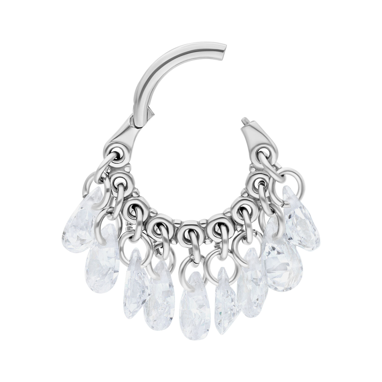 Clicker en argent avec pendentifs en cristal Anneau de piercing en argent avec pendentifs en cristal scintillants sur fond blanc