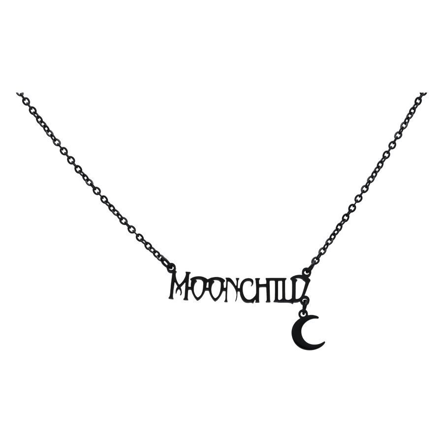 Chaîne Moonchild noire en acier chirurgical Chaîne noire avec l'inscription 'Moonchild' et un petit pendentif lune sur fond blanc