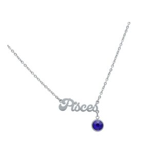 Collier argenté avec pendentif Poissons et cristal bleu sur fond blanc