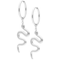 Créoles Serpent Argentées Boucles d'oreilles serpent argentées avec fermoir à charnière sur fond blanc