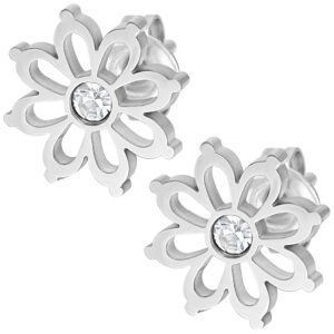 Deux boucles d'oreilles fleurs argentées en acier chirurgical avec cristal clair sur fond blanc