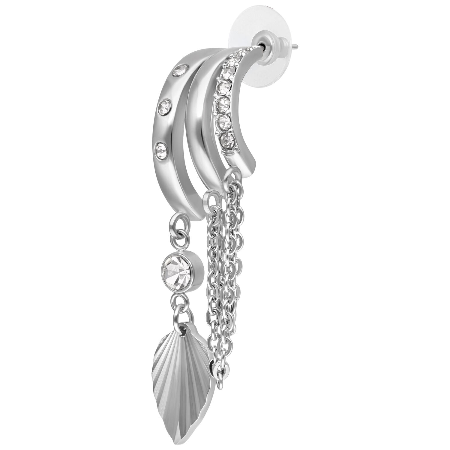 Boucles d'oreilles en argent avec pendentif feuille Boucle d'oreille en argent avec trois rangées, chaînes et pendentif feuille sur fond blanc