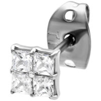 Boucles d'oreilles en cristal argenté design carré Boucles d'oreilles argentées avec cristaux carrés sur fond blanc