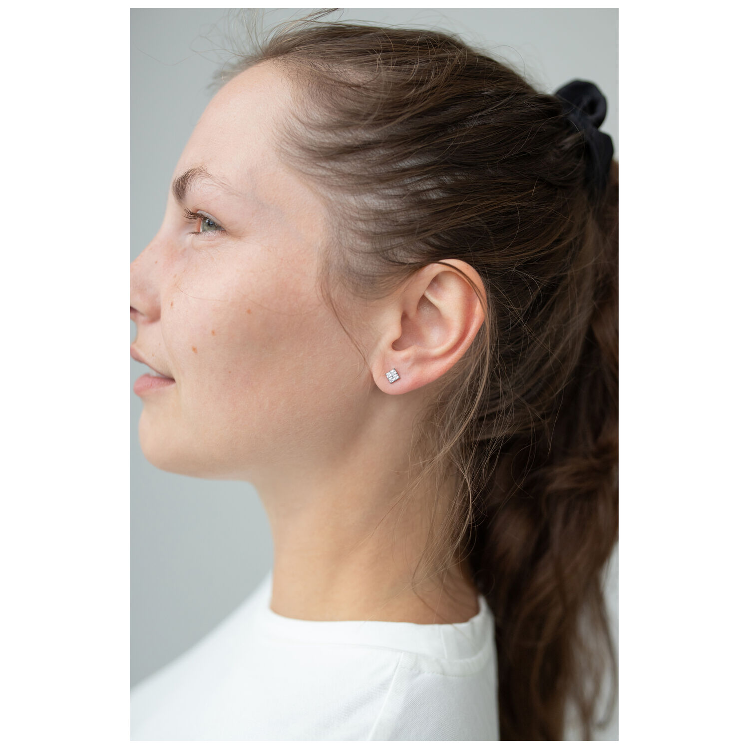 Boucles d'oreilles en cristal élégantes au design carré Femme avec des boucles d'oreilles en cristal carrées élégantes en argent