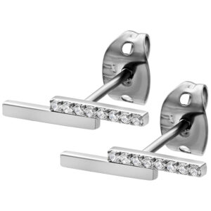 Boucles d'oreilles argentées avec barre de cristal horizontale sur fond blanc