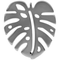 Boucles d'oreilles Monstera argentées en titane Boucle d'oreille Monstera argentée et polie en titane sur fond blanc