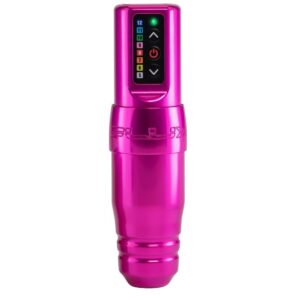 Machine à tatouer rose FK Irons Microbeau Flux S sur fond blanc