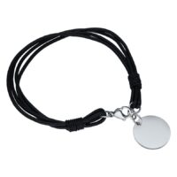 Bracelet noir avec plaque argentée gravable sur fond blanc