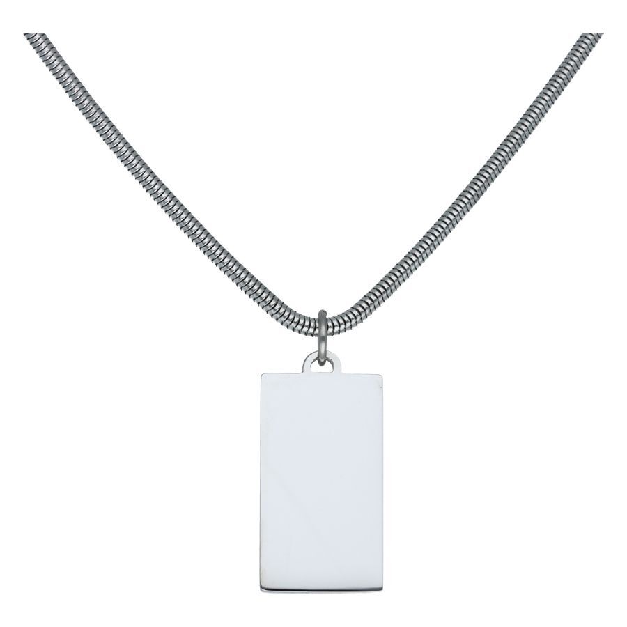 Chaîne en acier chirurgical argenté à graver Chaîne argentée avec pendentif rectangulaire en acier chirurgical sur fond blanc
