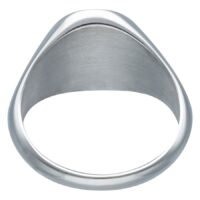 Bague basique en argent personnalisable Bague en argent en acier chirurgical 316L sur fond blanc