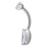 Banane en argent avec cristal clair Piercing nombril carré en titane avec cristal clair sur fond blanc