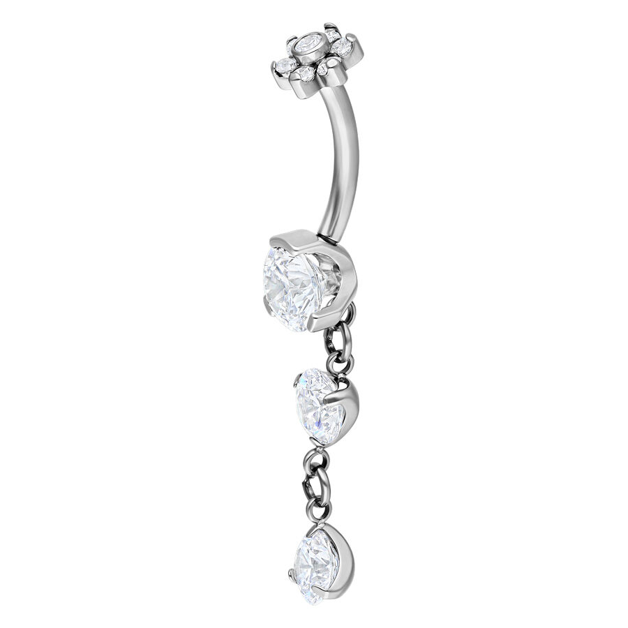 Double bananabell suspendu avec cristaux Bananabell en argent avec cristaux clairs, tige courbée, pendentifs en forme de cœur suspendus sur fond blanc