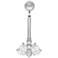 Banane en argent avec pendentif abeille en cristal Piercing nombril en argent avec pendentif abeille et cristaux clairs sur fond blanc