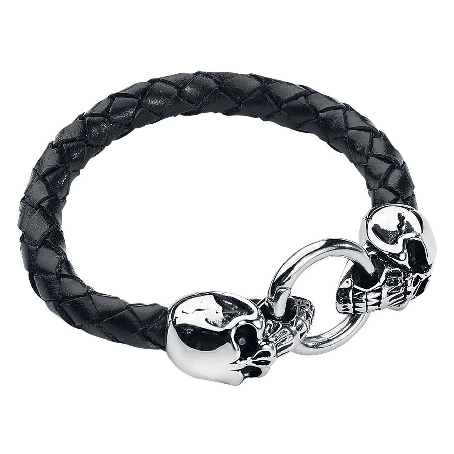 Bracelet en cuir noir avec tête de mort Bracelet en cuir noir tressé avec détails de tête de mort en argent sur fond blanc