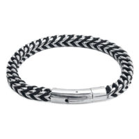 Viper bracelet en nylon et acier chirurgical Bracelet noir et argent en nylon avec fermoir en acier inoxydable sur fond blanc
