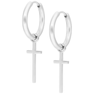 Créoles argentées avec pendentif croix sur fond blanc