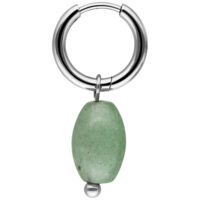 Boucles d'oreilles en acier inoxydable avec aventurine verte Boucle d'oreille en argent avec pendentif en aventurine verte sur fond blanc