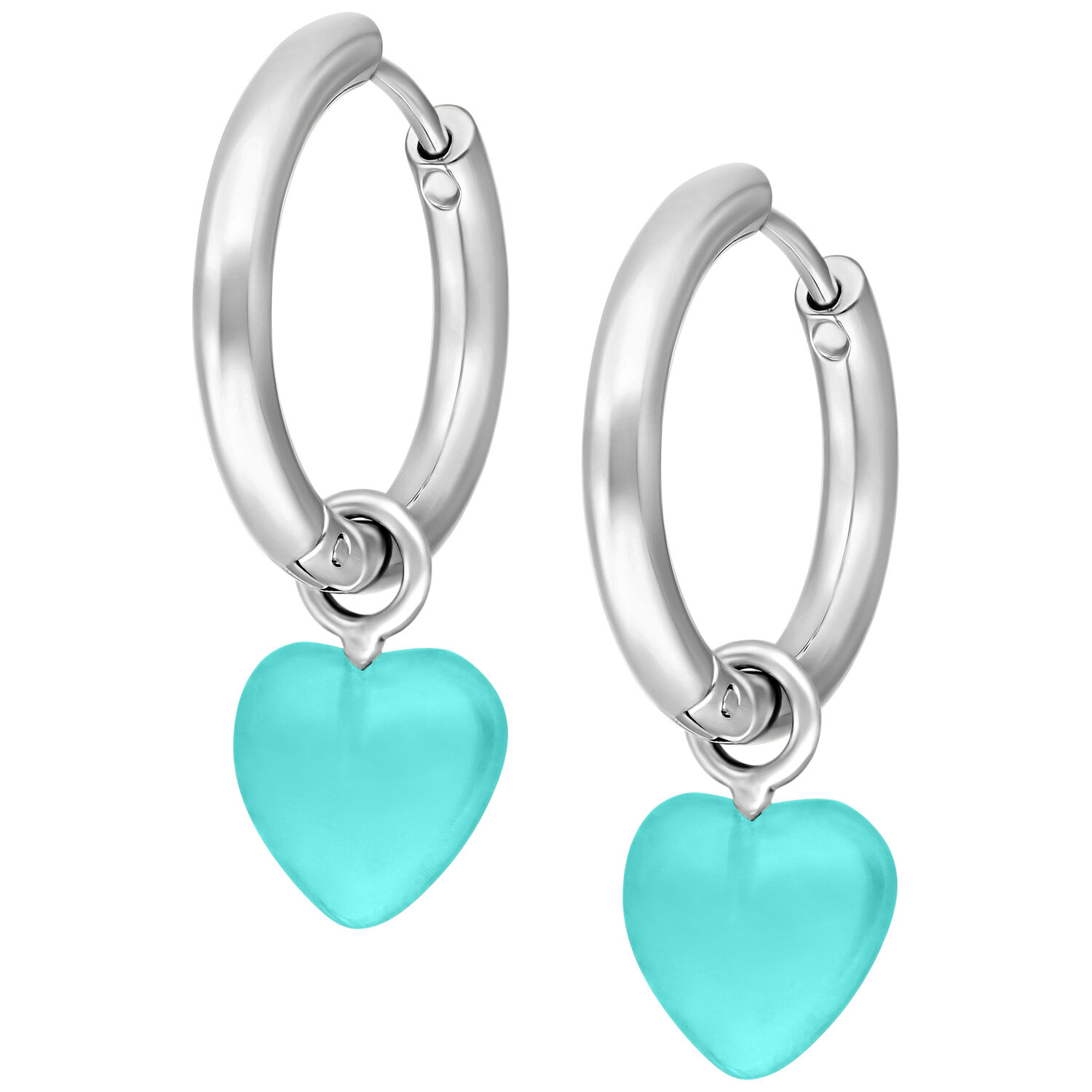 Boucles d'oreilles cœur en acier chirurgical argenté Créoles argentées avec pendentifs cœur turquoise sur fond blanc