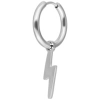 Boucles d'oreilles Little Flash Hoops argentées Boucle d'oreille argentée avec pendentif éclair sur fond blanc