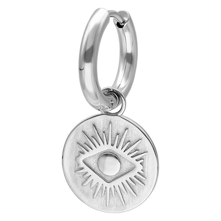 Créoles argentées avec motif œil, brillantes Créoles argentées avec pendentif rond et design œil sur fond blanc