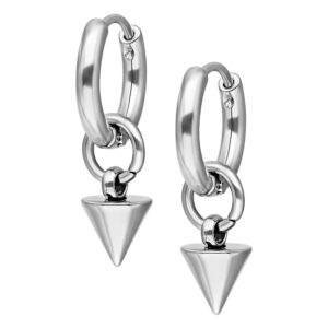 Créoles argentées avec pendentifs pointus sur fond blanc