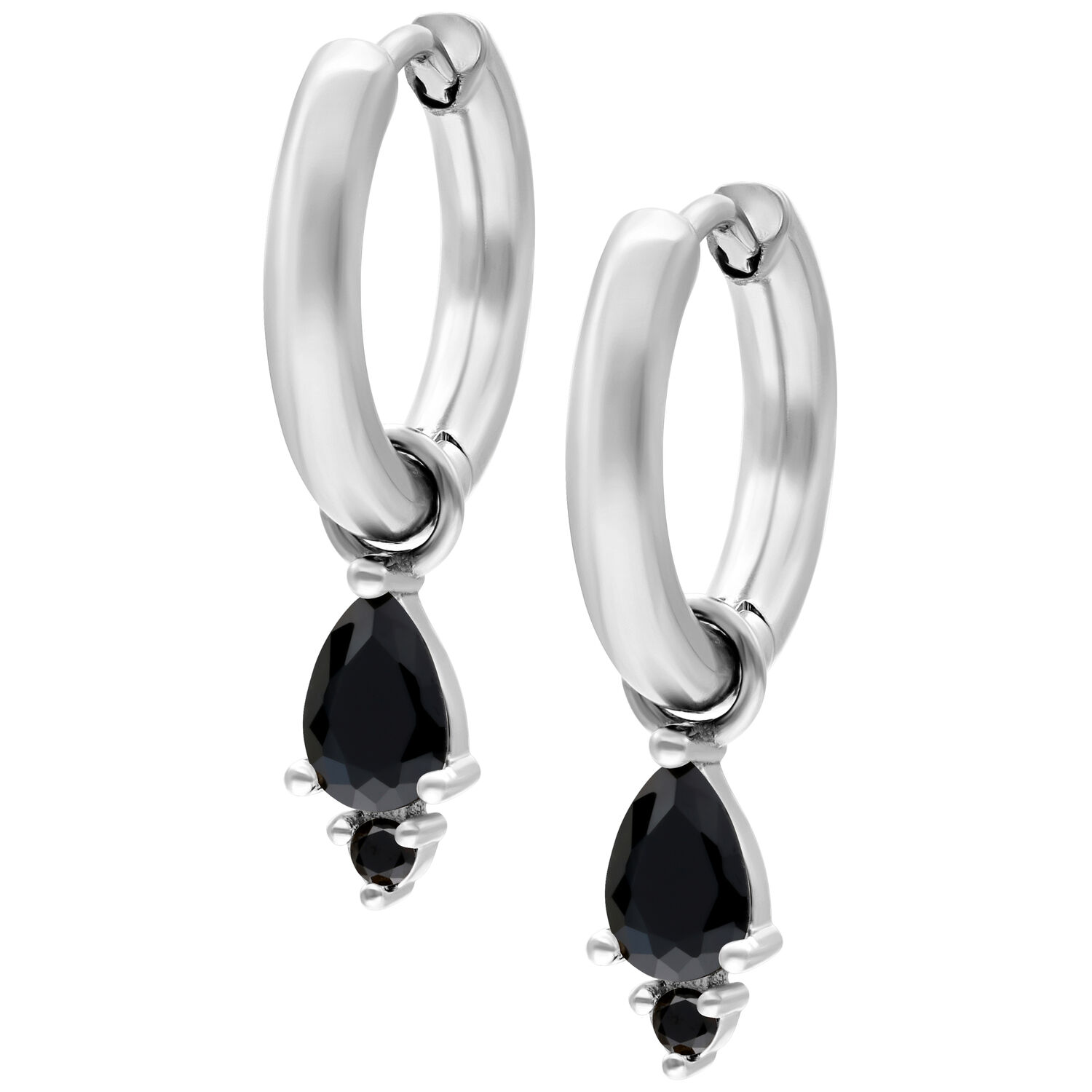 Boucles d'oreilles argentées avec cristaux noirs Paire de créoles argentées avec cristaux noirs pendants sur fond blanc