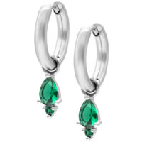 Boucles d'oreilles en argent vert émeraude Boucles d'oreilles en argent avec cristaux vert émeraude sur fond blanc